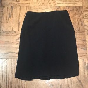 Classic black skirt with back detailed flare